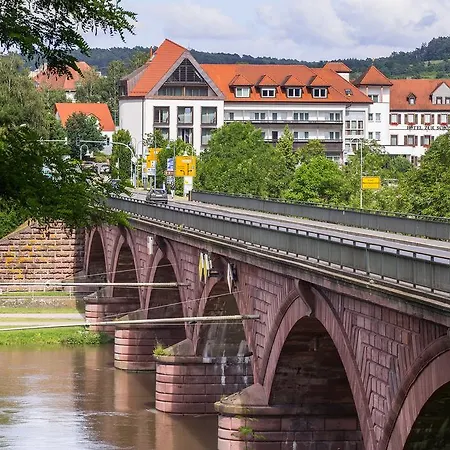 Szálloda Zur Schoenen Aussicht Marktheidenfeld